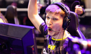 s1mple получил от Макса Криппы в подарок часы Rolex