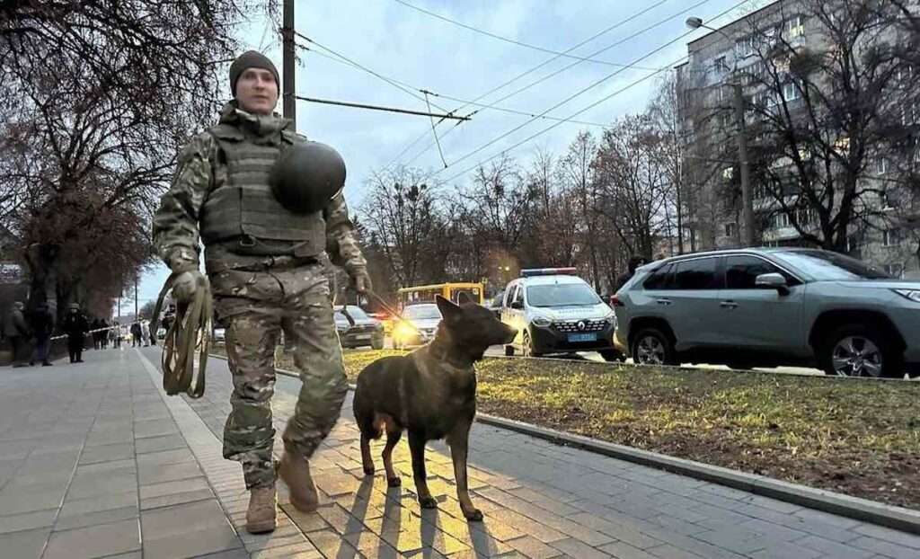 Взрыв в Ровненском ТЦК / Фото: Национальная полиция Украины