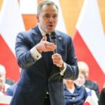 Кандидат в президенты Польши Кароль Навроцкий заявил, что не допустит вступления Украины в НАТО