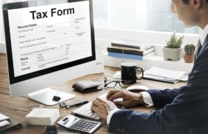 Правительство дорабатывает идею введения НДС для ФОП / Фото: открытые источники